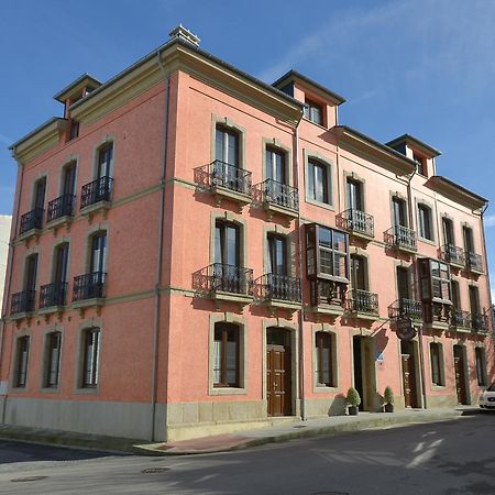 La Casona De Lazurtegui Hotell Ribadeo Exteriör bild