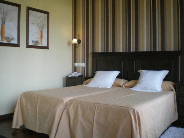 La Casona De Lazurtegui Hotell Ribadeo Exteriör bild